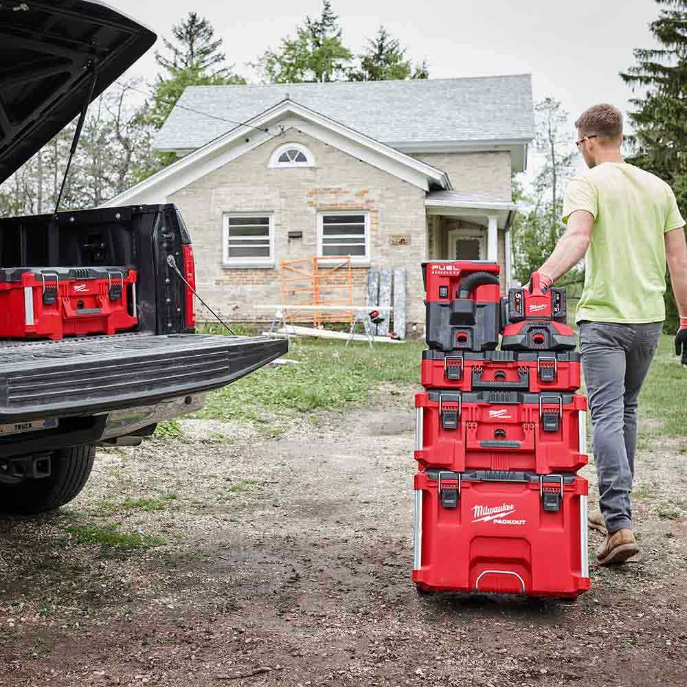 MILWAUKEE PACKOUT�?6 Bay Rapid Charger M18PC6