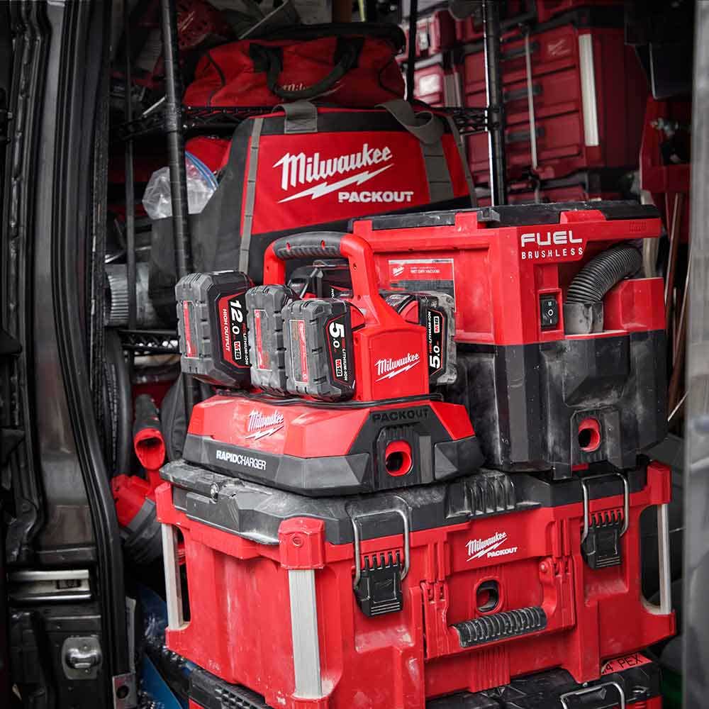 MILWAUKEE PACKOUT�?6 Bay Rapid Charger M18PC6