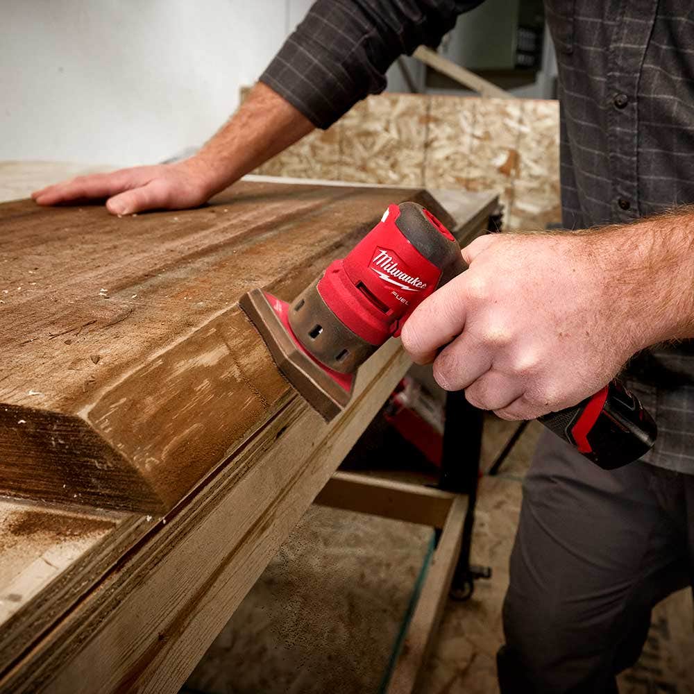 MILWAUKEE 12V FUEL�?Orbital Detail Sander Skin M12FDSS0