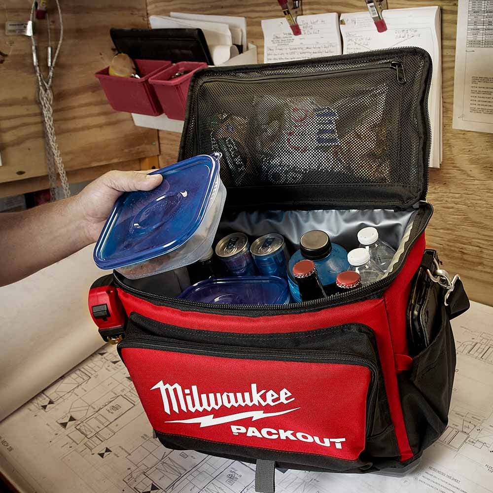 MILWAUKEE PACKOUT�?Cooler Bag 48228302