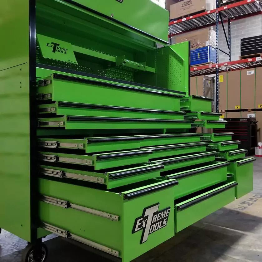 Scratch & Dent, Extreme Tools 72″ x 30″ 19 Drawers Roller Cabinet & Power Hutch Combo – ShowRoom Demo