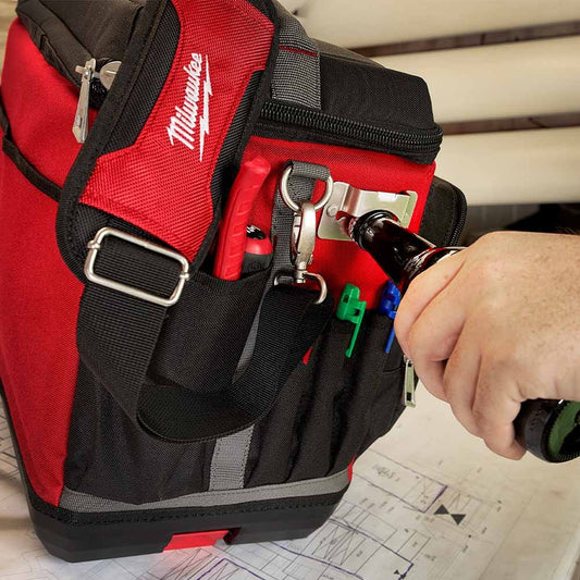 MILWAUKEE PACKOUT�?Cooler Bag 48228302